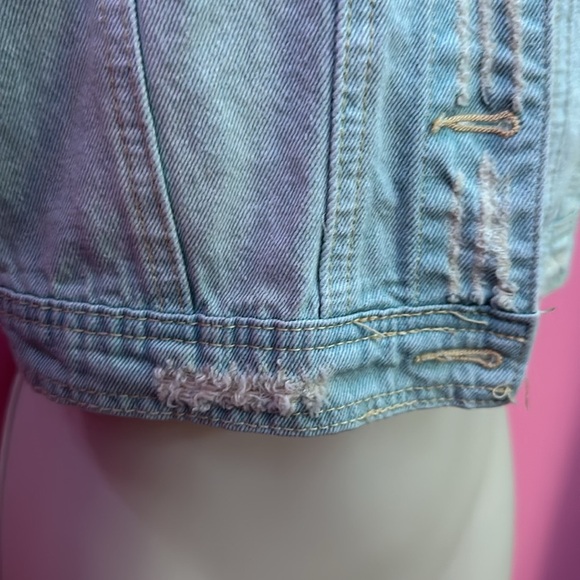 NWOT Light Wash Denim Vest - Distressed Ripped Sleeveless - Small - Picture 3 of 4